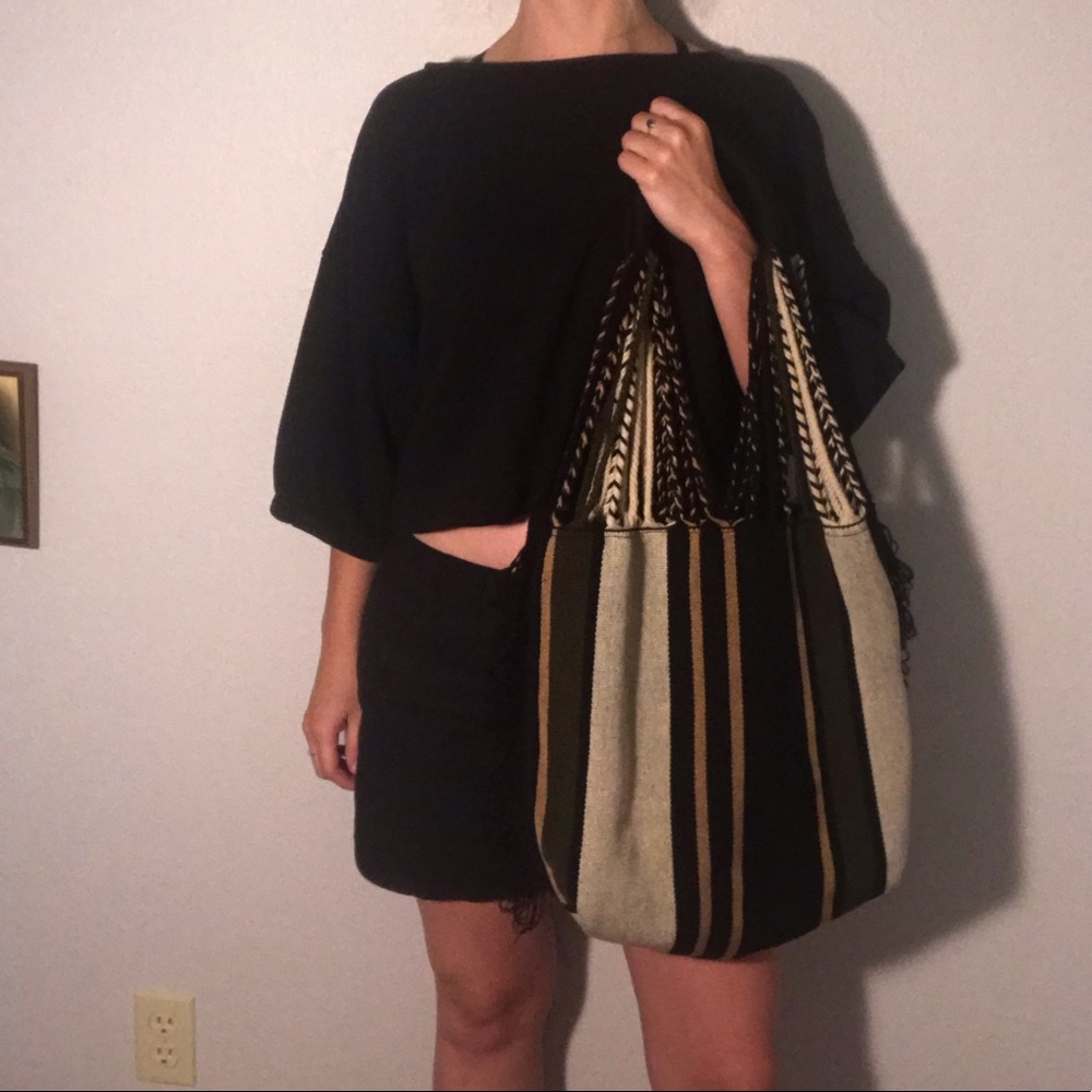 HANDWOVEN SOUTH AMERICAN TOTE